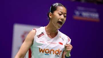Putri KW Hancurkan De Guzman di Laga Perdana Kejuaraan Dunia 2026