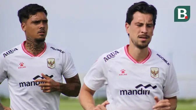 Thom Haye dan Shayne Pattynama Ikuti Latihan Perdana Timnas Indonesia