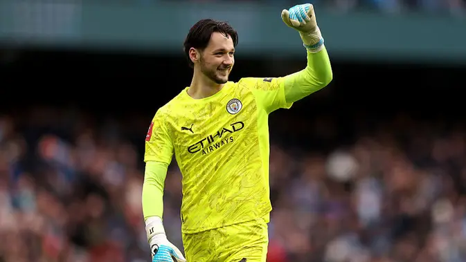 James Trafford, Calon Kiper Andalan Manchester City yang Kian Bersinar