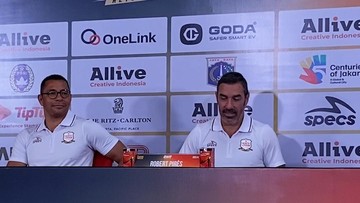 Legenda MU dan Arsenal Panaskan Jelang Duel di GBK