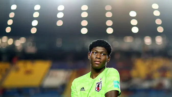 Zion Suzuki Resmi Merapat ke Manchester United
