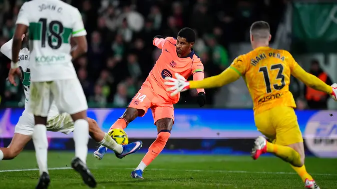 Rashford Cetak Gol Penentu, Barcelona Gasak Elche 3-1 di Kandang Lawan
