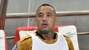 Radja Nainggolan Kisahkan Azan Subuh hingga Hobi Main PS di Indonesia