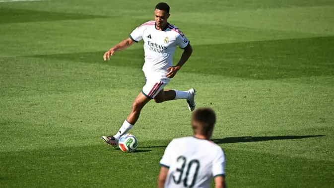 Trent Alexander-Arnold Jalani Latihan Perdana Bersama Real Madrid