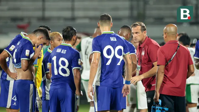 Drama Tos-Tosan! Persebaya Angkat Trofi Piala Presiden 2026 Usai Bungkam Persib