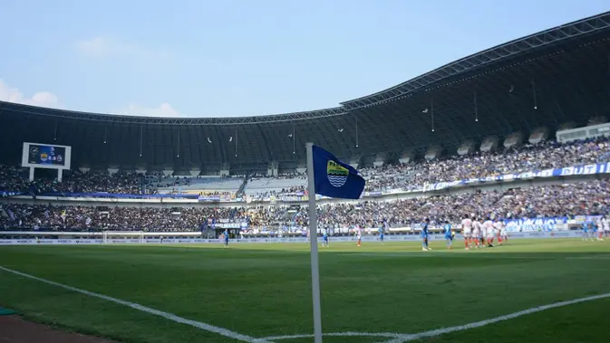 GBLA, Benteng Persib Bandung yang Menjadi Lautan Api Suporter