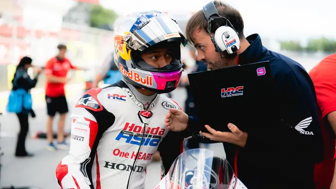 Veda Ega Pratama Raih Posisi Delapan di Moto3 Catalan 2026