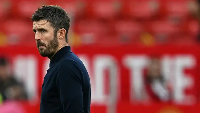 Carrick di Kursi Panas: Tantangan Taktik Manchester United
