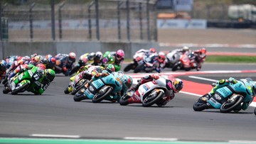 Veda Ega Finis Keenam, Beberkan Drama Salip-Salipan Moto3 Mandalika
