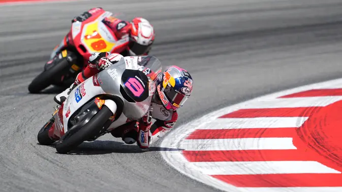 Veda Ega Pratama Amankan Poin Penting di Moto3 Catalunya