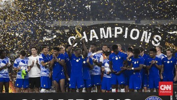 Chelsea Angkat Trofi di GBK Usai Bantai AC Milan 3-0
