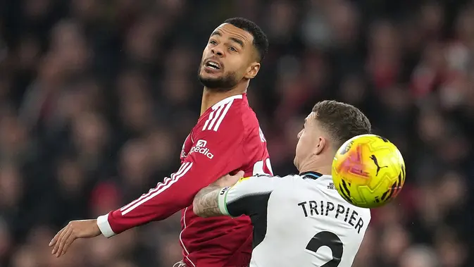 Brace Gakpo Bawa Liverpool Menang Dramatis 3-2 atas Newcastle di Anfield