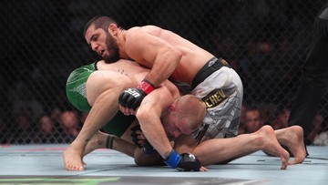 Islam Makhachev Pecahkan Rekor Kemenangan Beruntun Usai Tundukkan Ian Garry