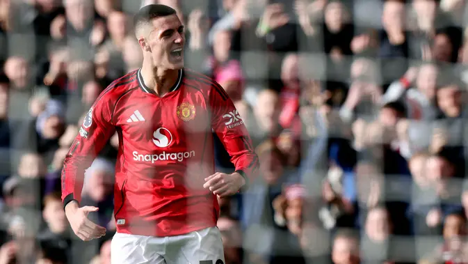 Sesko Cetak Dua Gol, Manchester United Hajar Crystal Palace di Old Trafford