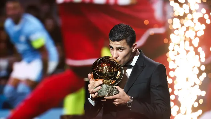 Rodri Akhiri Puasa 64 Tahun Spanyol, Kalahkan Vinicius demi Ballon d'Or