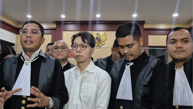 Kegemasan Richard Lee di Persidangan: Produk yang Dibeli Bukan dari Toko Resmi