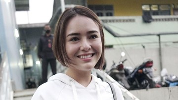 Ketika Amanda Manopo Melangkah ke Polres Jakarta Selatan