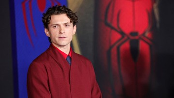 Dua Film, Satu Mimpi: Tom Holland Ukir Sejarah Box Office