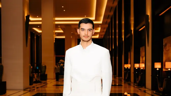 Jas Putih Ciccio Manassero, Kisah Sederhana yang Menyentuh Hati