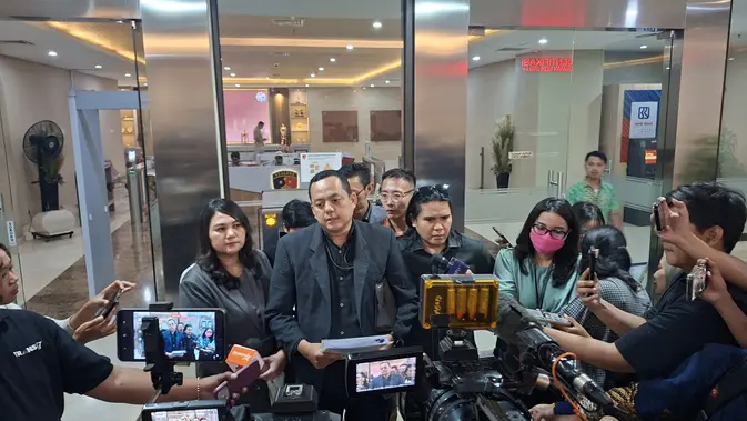 Mimpi Emas yang Berakhir Air Mata