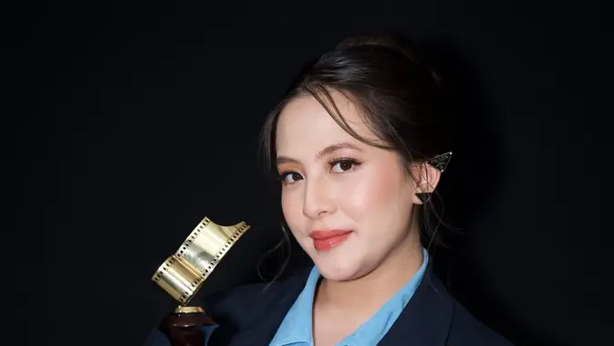 Adhisty Zara Raih FFB 2026, Air Mata dan Mimpi di Atas Panggung