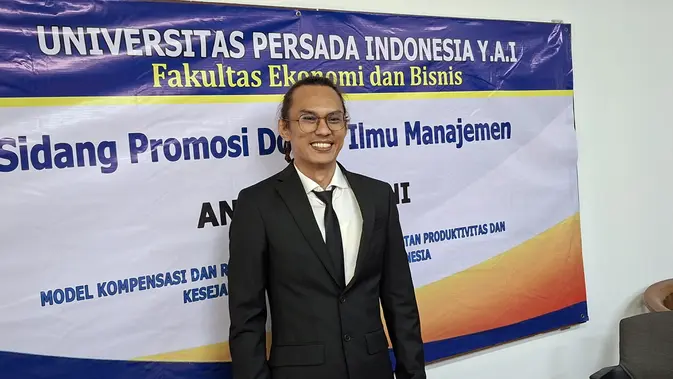 Perjalanan Angga The Potters Menggapai Gelar Doktor