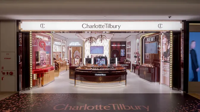 Charlotte Tilbury Buka Gerai Pertama di Asia Tenggara dengan Sentuhan Indonesia