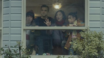 Membedah Ending The Last House: Kisah Berdamai dengan Masa Lalu