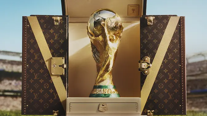 Tangan-Tangan Terampil di Balik Trophy Trunk FIFA World Cup 2026