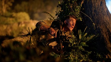 Perjuangan Liam Hemsworth dalam Land of Bad yang Menyentuh
