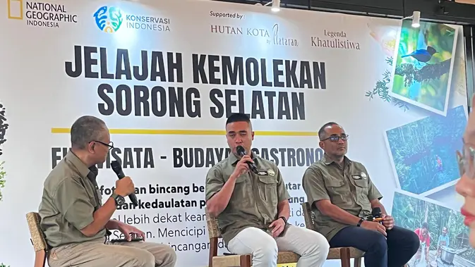 Para Pejalan Bijak Menyusuri Keindahan Sorong Selatan