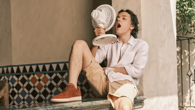 Suede Lembut Mario Minardi, Kisah Kehangatan di Balik Musim Dingin