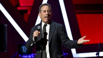 Jerry Seinfeld dan Tarian Kontroversi di Panggung Chicago