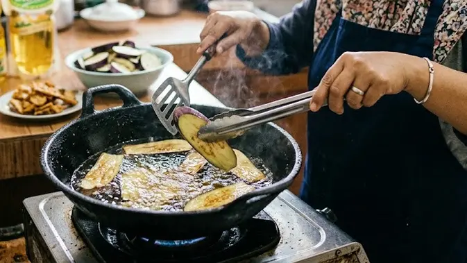 Menjaga Terong Tetap Ungu Cantik Saat Dimasak