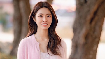 Ahn Ha-young: Menyelami Air Mata dan Mimpi di Balik Layar