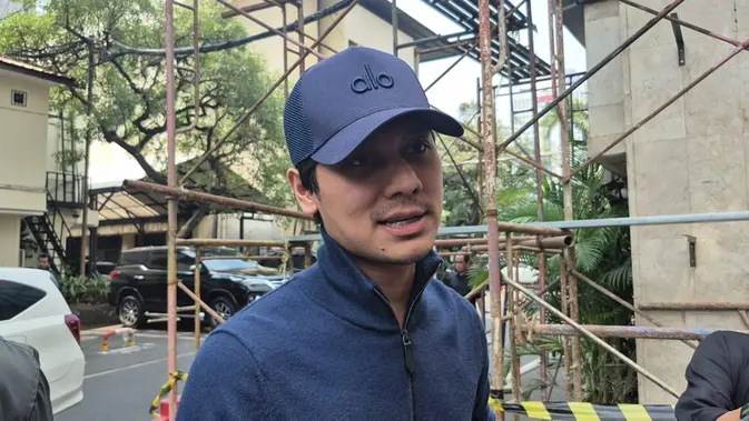 Perjalanan Rizky Billar: Dari Layar Kaca Hingga Pelukan Hangat Keluarga