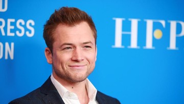 Taron Egerton Kembali Menapaki Jalan Pencarian Cinta