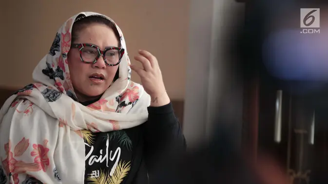 Nunung, Tawa yang Tak Pernah Padam di Tengah Badai