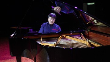 Alfred Young Sugiri dan Undangan Eropa yang Mengubah Segalanya