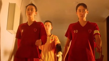 Di Balik Tawa Kung Fu Soccer, Kisah Perjuangan Mimpi Sederhana