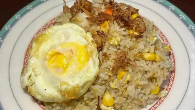 Nasi Goreng Hong Kong Telur, Kisah Sederhana yang Menghangatkan