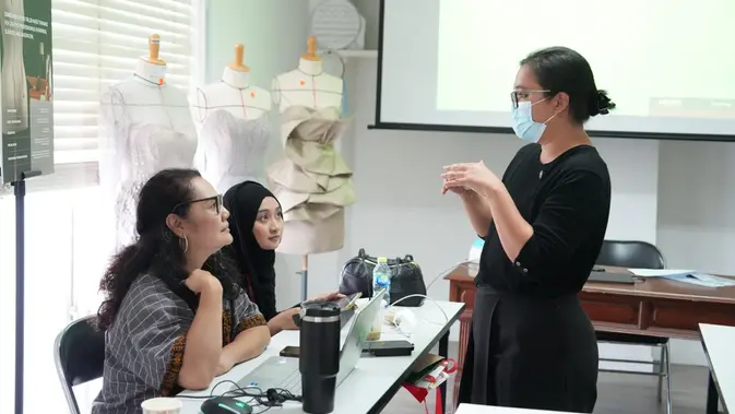 Merajut Mimpi Desainer Lokal di Ruang Pelatihan Lima Hari