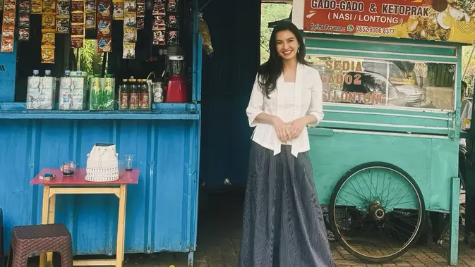 Gaya Kasual Raline Shah: Keindahan Sederhana di Balik Pesona Artis