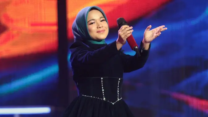 Air Mata Zhifanna di Panggung Dangdut Academy 8