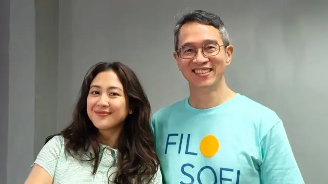 Sherina Munaf Bintangi Filosofi Teras, Mimpi Henry Manampiring Menjelma Nyata