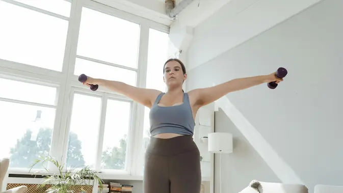 Menyatu dengan Barre: Latihan Anggun Perpaduan Balet dan Pilates