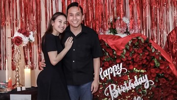 Salah Tingkah di Depan Kamera, Ayu Ting Ting Jawab Soal Kevin Gusnadi