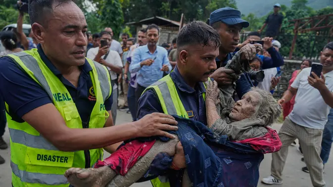 Banjir Bandang Nepal: 95 Tewas, Ratusan Wisatawan Masih Hilang
