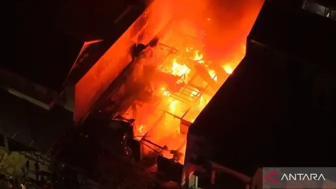 Ledakan Dahsyat di Pulo Gadung Tewaskan Satu Penghuni