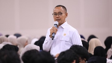Eddy Soeparno: Kebakaran TPA Cipayung Tanda Darurat Pengelolaan Sampah